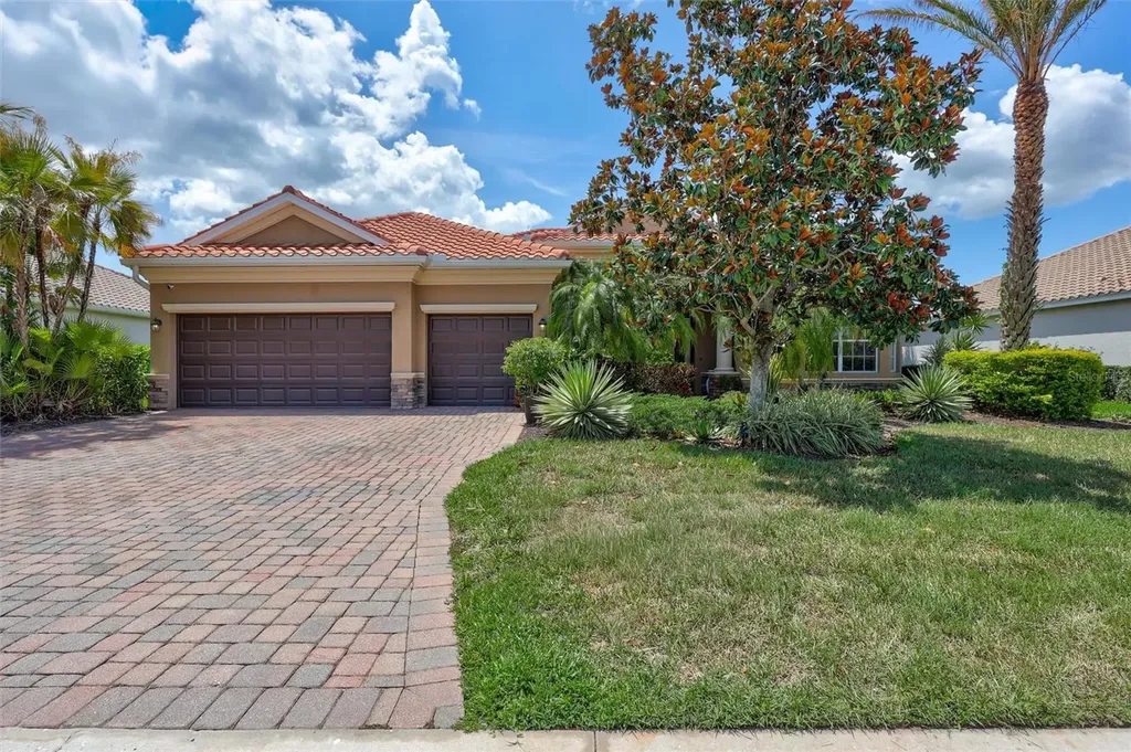 7511 Heritage Grand Place Bradenton FL 34212
