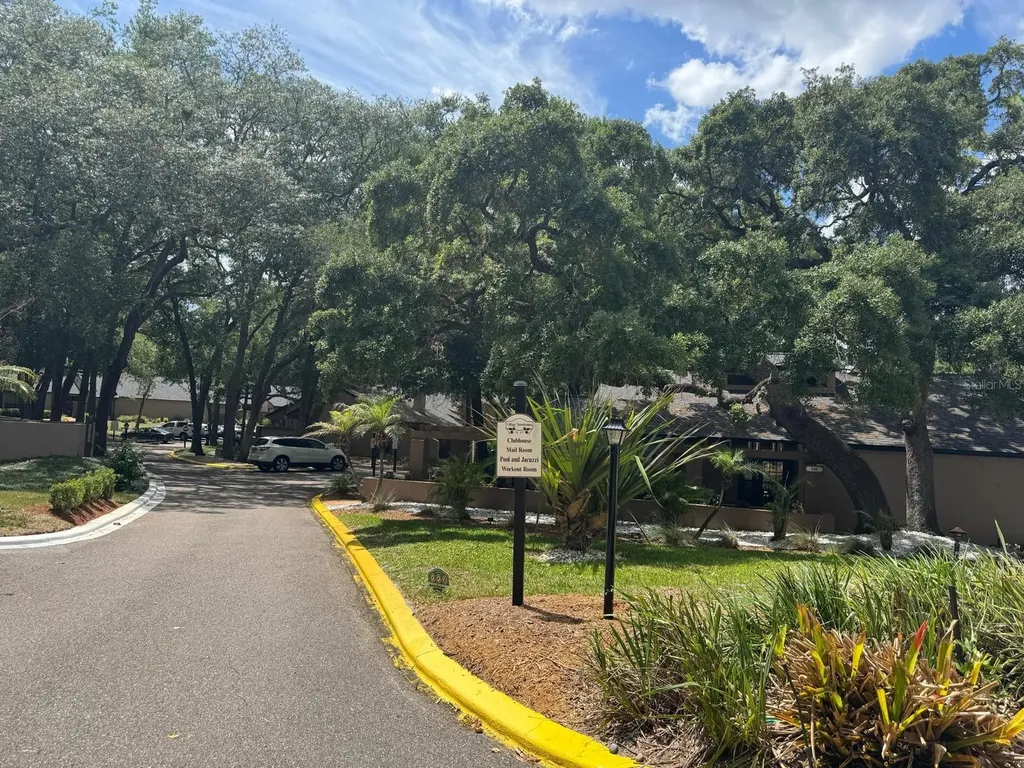 940 Douglas Avenue Altamonte Springs FL 32714