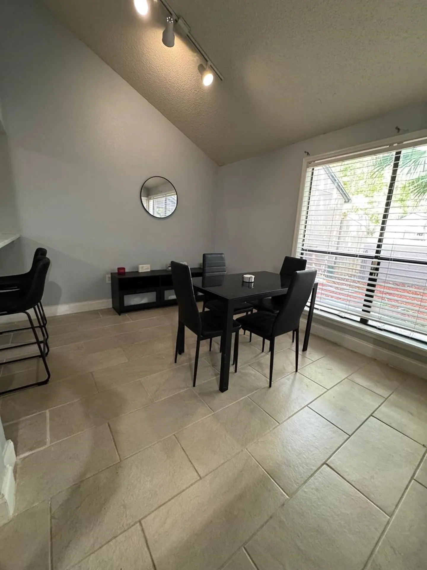 940 Douglas Avenue Altamonte Springs FL 32714
