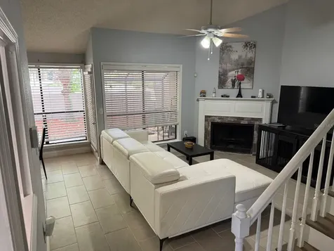 940 Douglas Avenue Altamonte Springs FL 32714