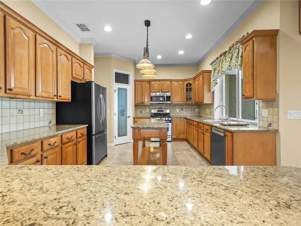 3611 N Forbes Road Plant City FL 33565