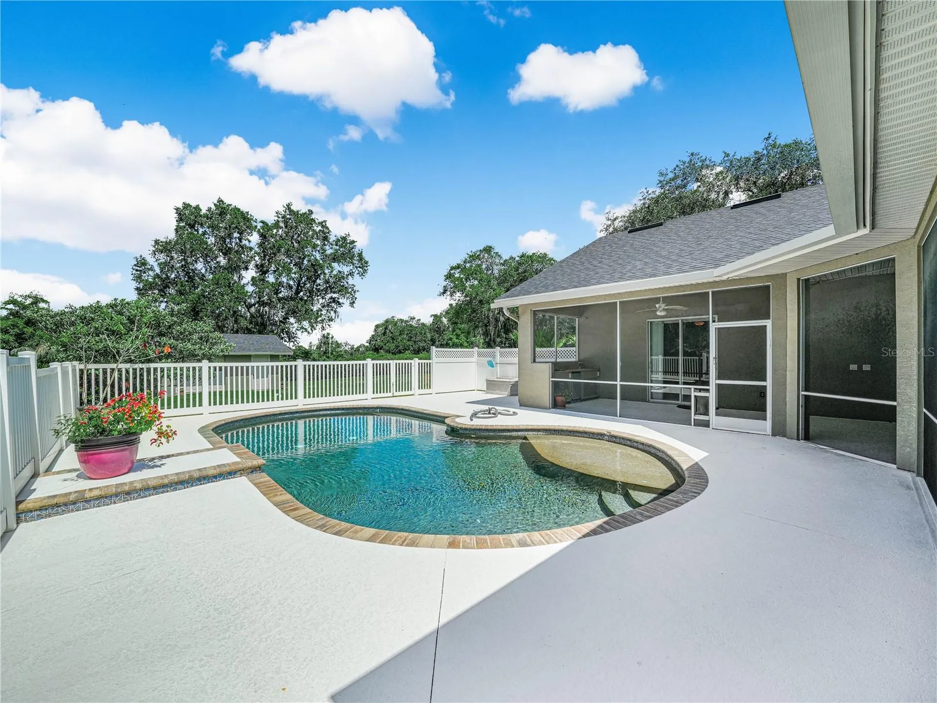 3611 N Forbes Road Plant City FL 33565