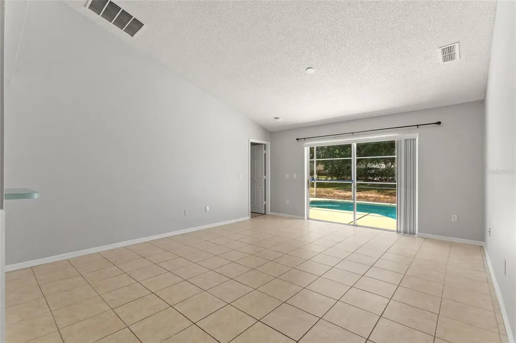 128 Burgoyne Loop Davenport FL 33897