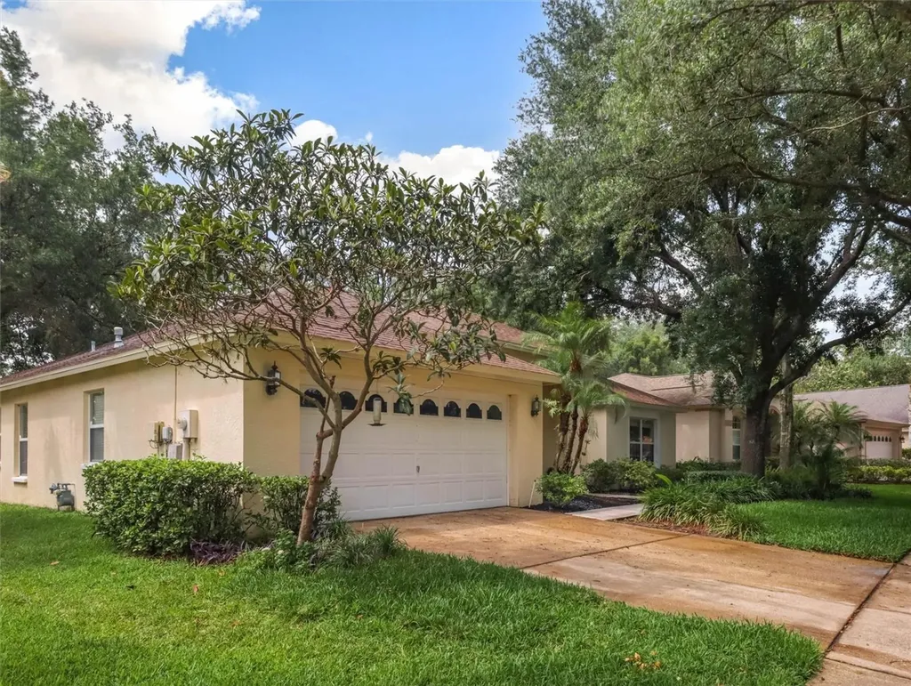 10110 Whisper Pointe Drive Tampa FL 33647