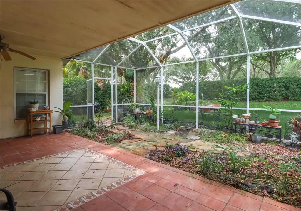 10110 Whisper Pointe Drive Tampa FL 33647