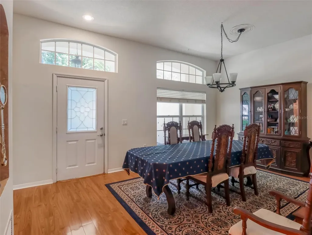 10110 Whisper Pointe Drive Tampa FL 33647