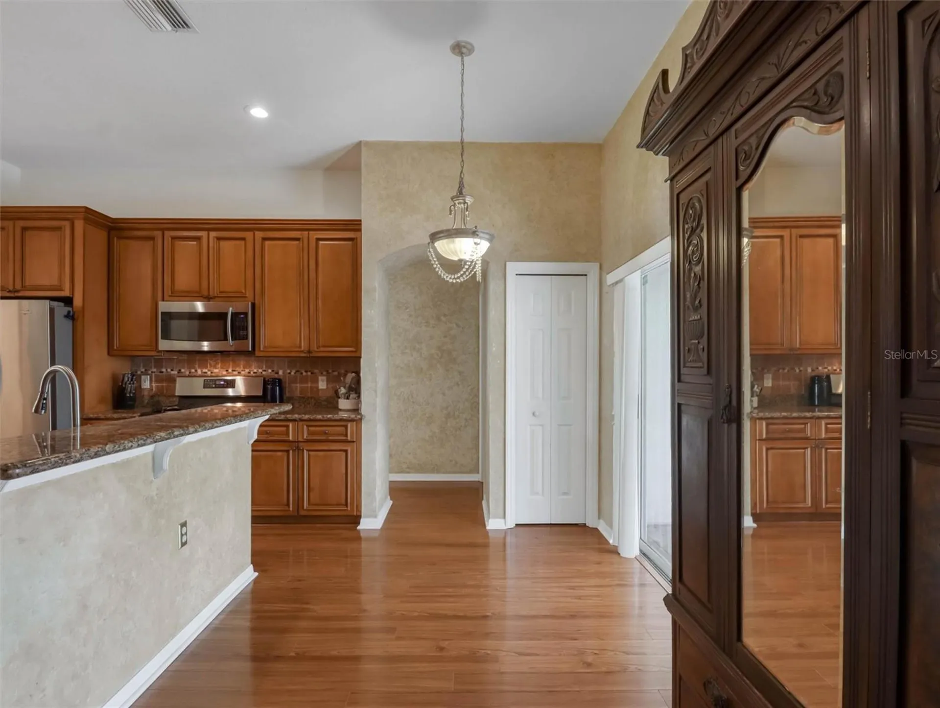 10110 Whisper Pointe Drive Tampa FL 33647