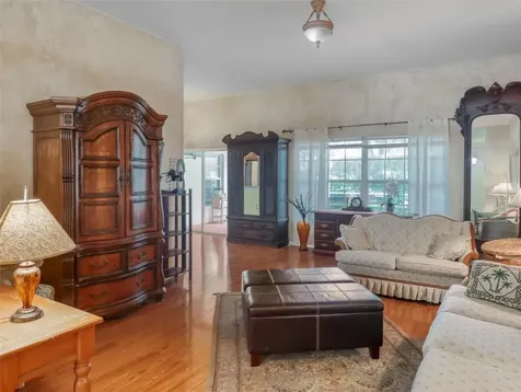 10110 Whisper Pointe Drive Tampa FL 33647