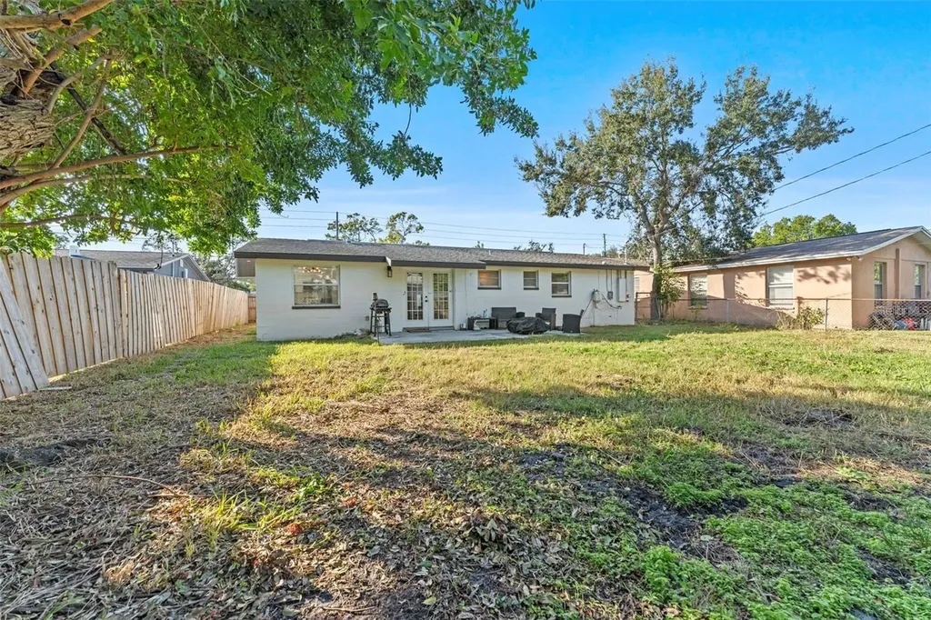 5501 Denver Street NE St Petersburg FL 33703