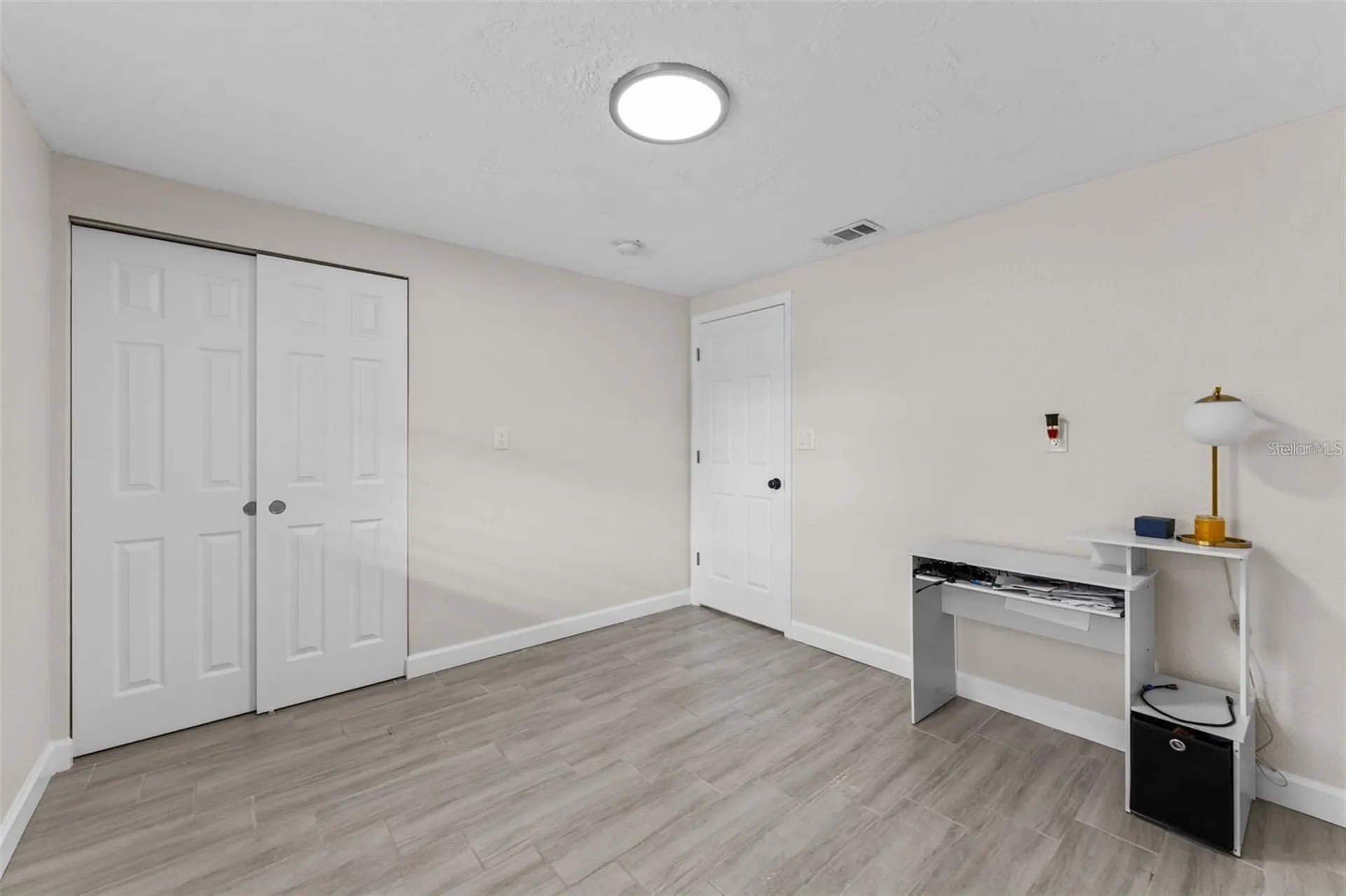 5501 Denver Street NE St Petersburg FL 33703