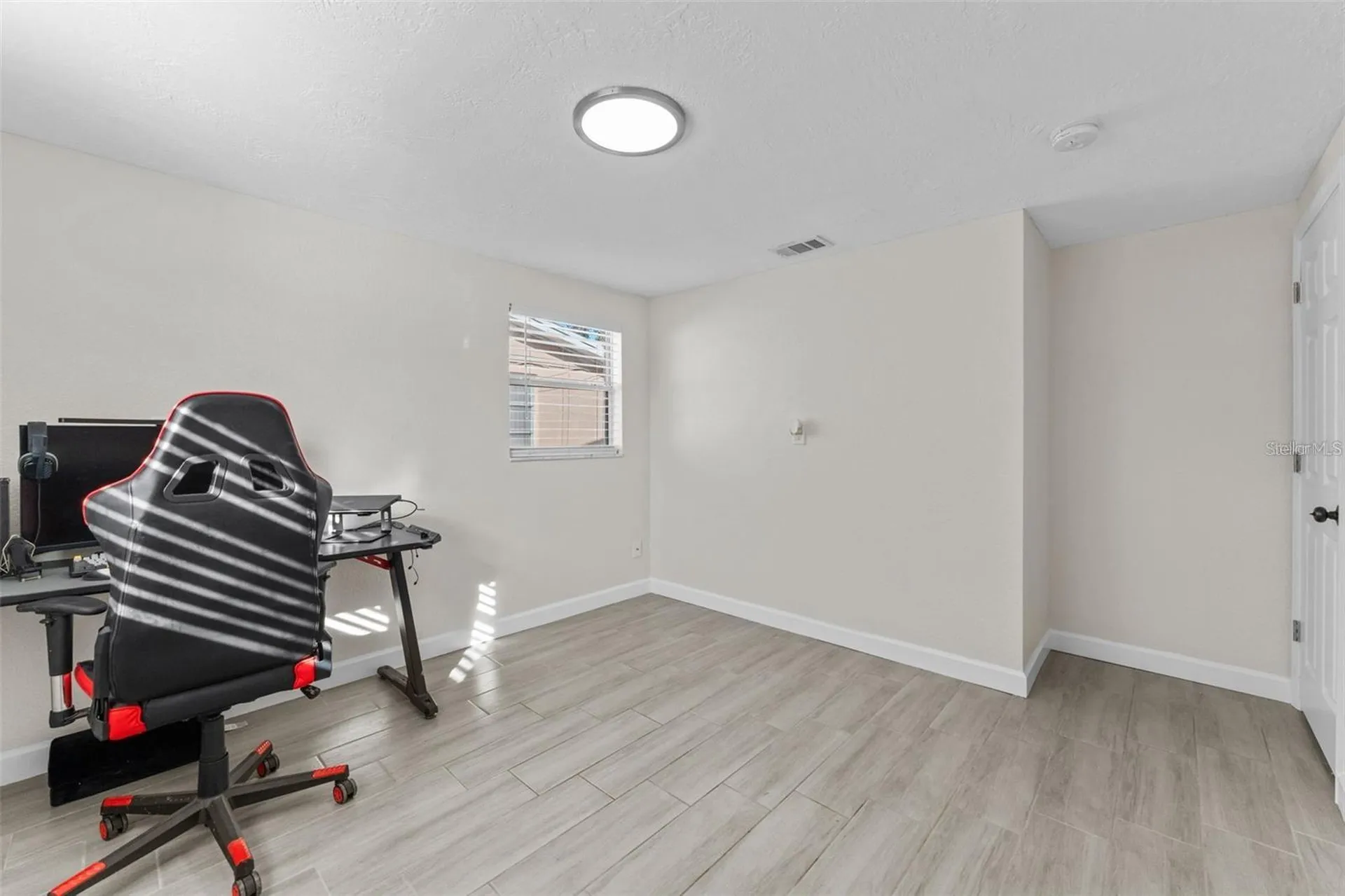 5501 Denver Street NE St Petersburg FL 33703