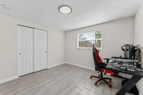 5501 Denver Street NE St Petersburg FL 33703