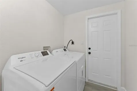 5501 Denver Street NE St Petersburg FL 33703