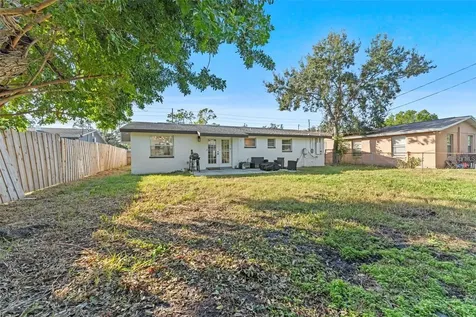 5501 Denver Street NE St Petersburg FL 33703