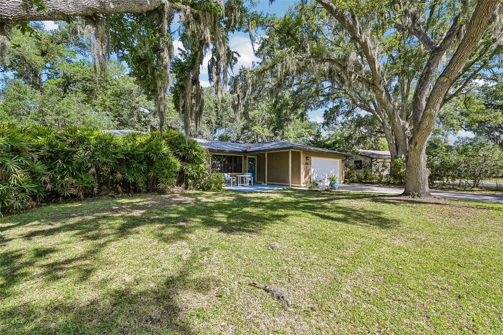 3304 Swaan Lane Sarasota FL 34235