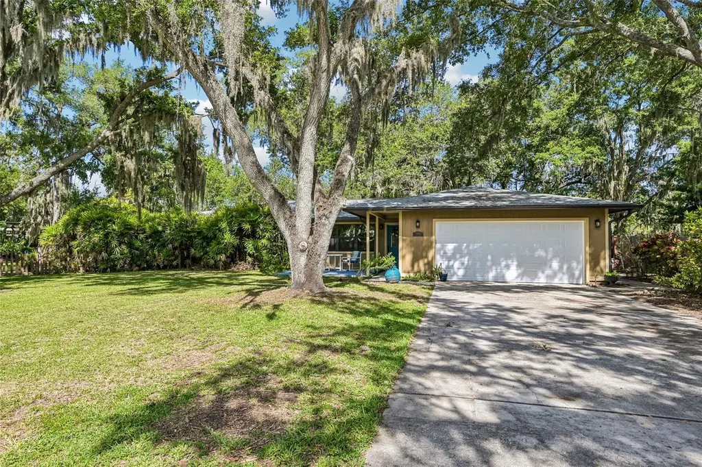 3304 Swaan Lane Sarasota FL 34235