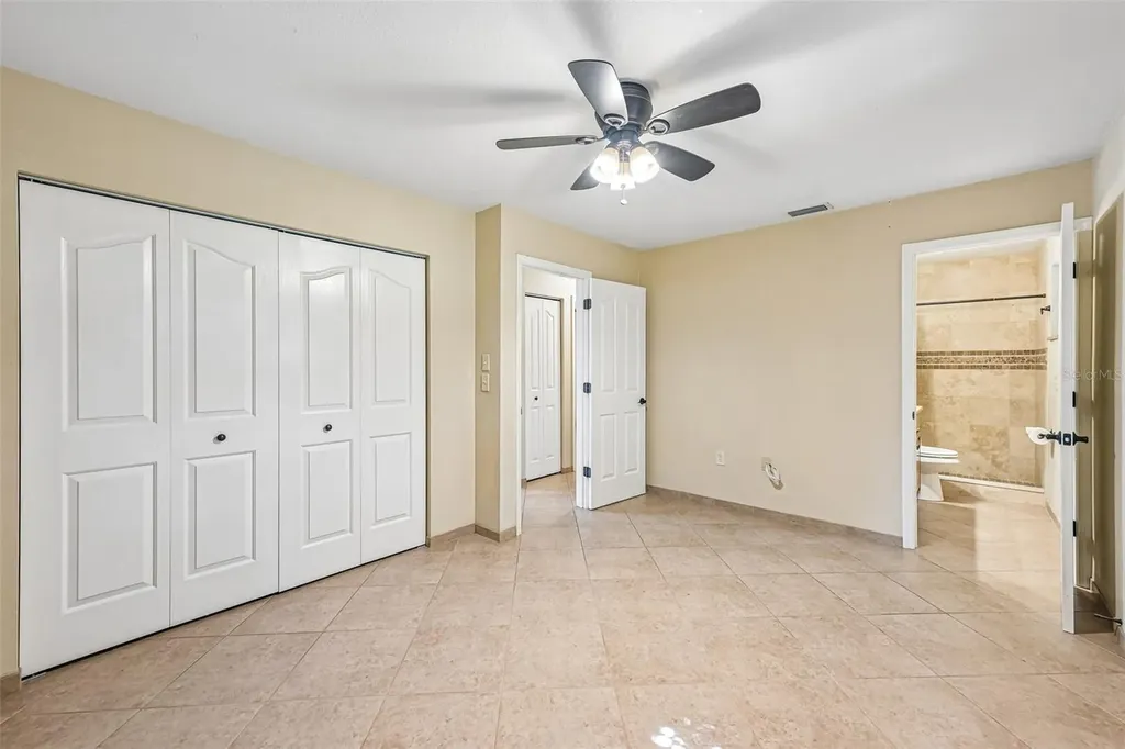 3304 Swaan Lane Sarasota FL 34235