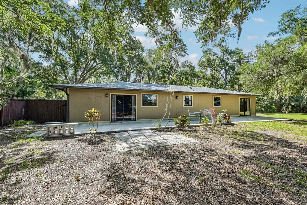 3304 Swaan Lane Sarasota FL 34235