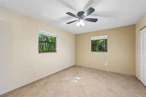 3304 Swaan Lane Sarasota FL 34235