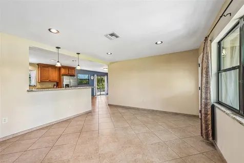 3304 Swaan Lane Sarasota FL 34235