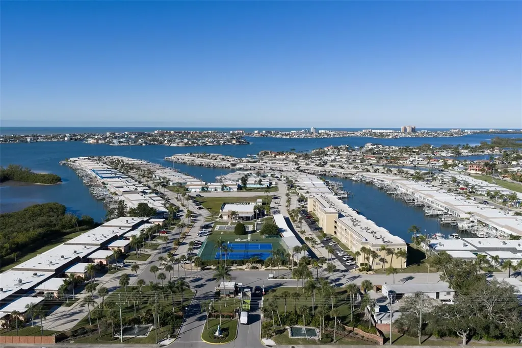 1 Boca Ciega Point Boulevard St Petersburg FL 33708