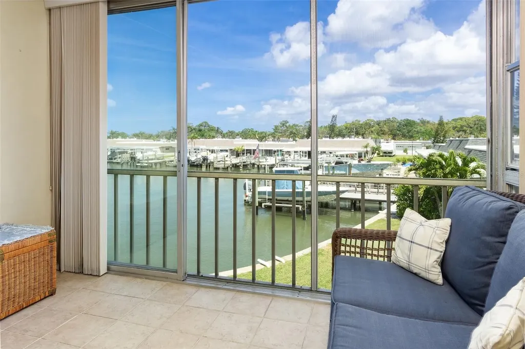 1 Boca Ciega Point Boulevard St Petersburg FL 33708