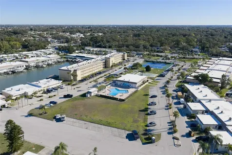1 Boca Ciega Point Boulevard St Petersburg FL 33708