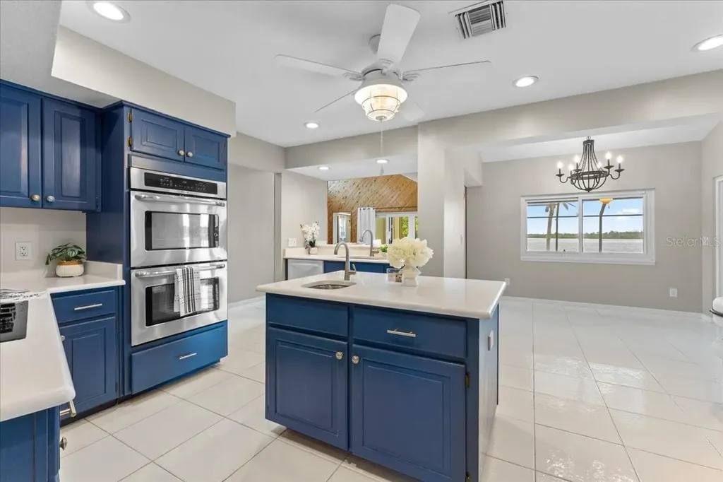 1589 Mary Lane Tarpon Springs FL 34689