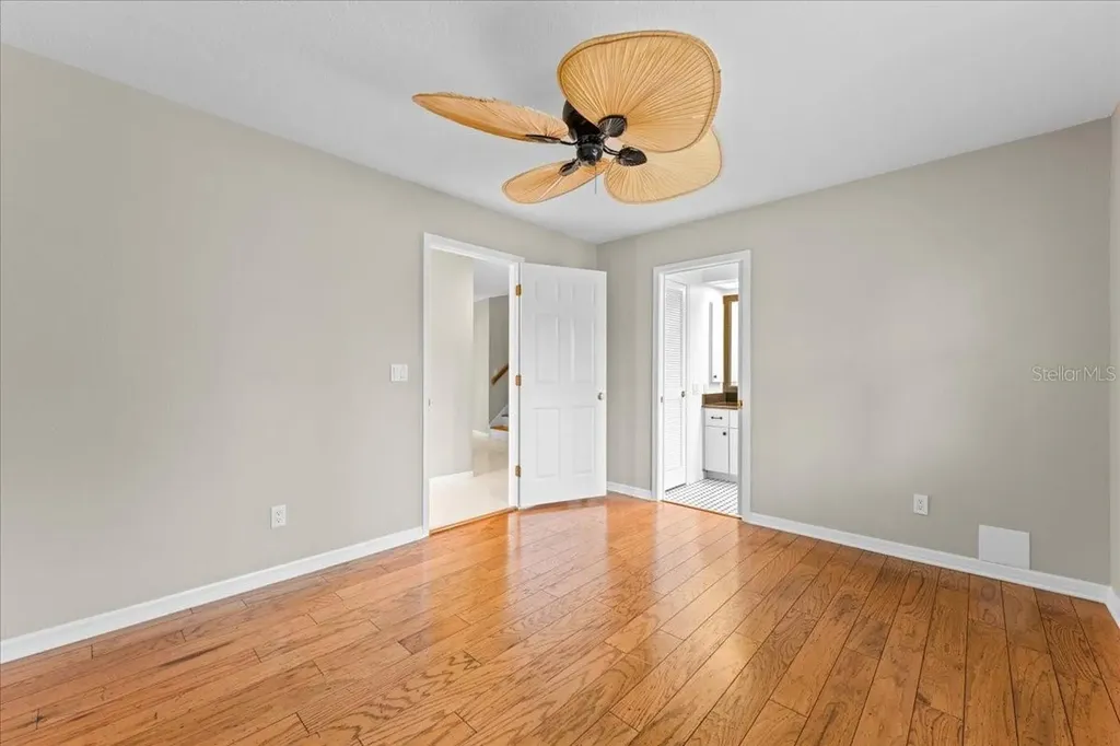 1589 Mary Lane Tarpon Springs FL 34689