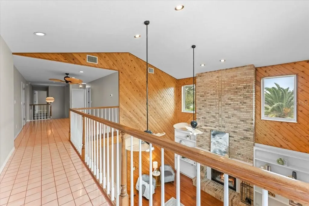 1589 Mary Lane Tarpon Springs FL 34689