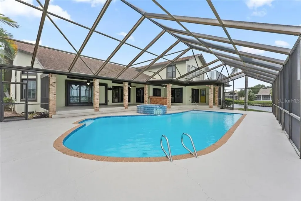 1589 Mary Lane Tarpon Springs FL 34689