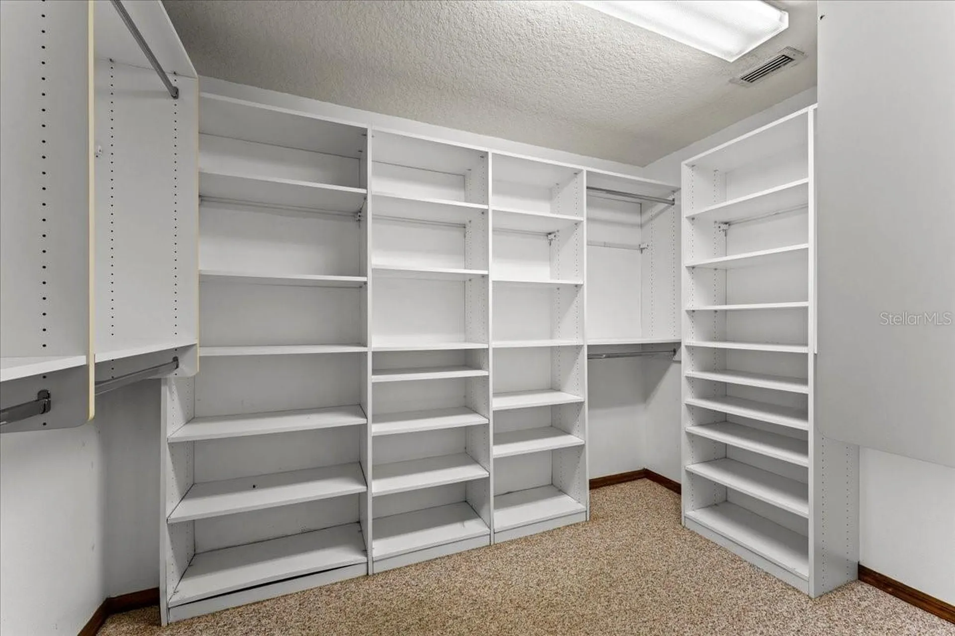 1589 Mary Lane Tarpon Springs FL 34689