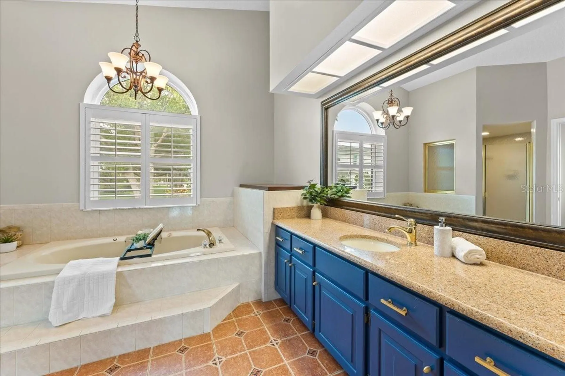 1589 Mary Lane Tarpon Springs FL 34689