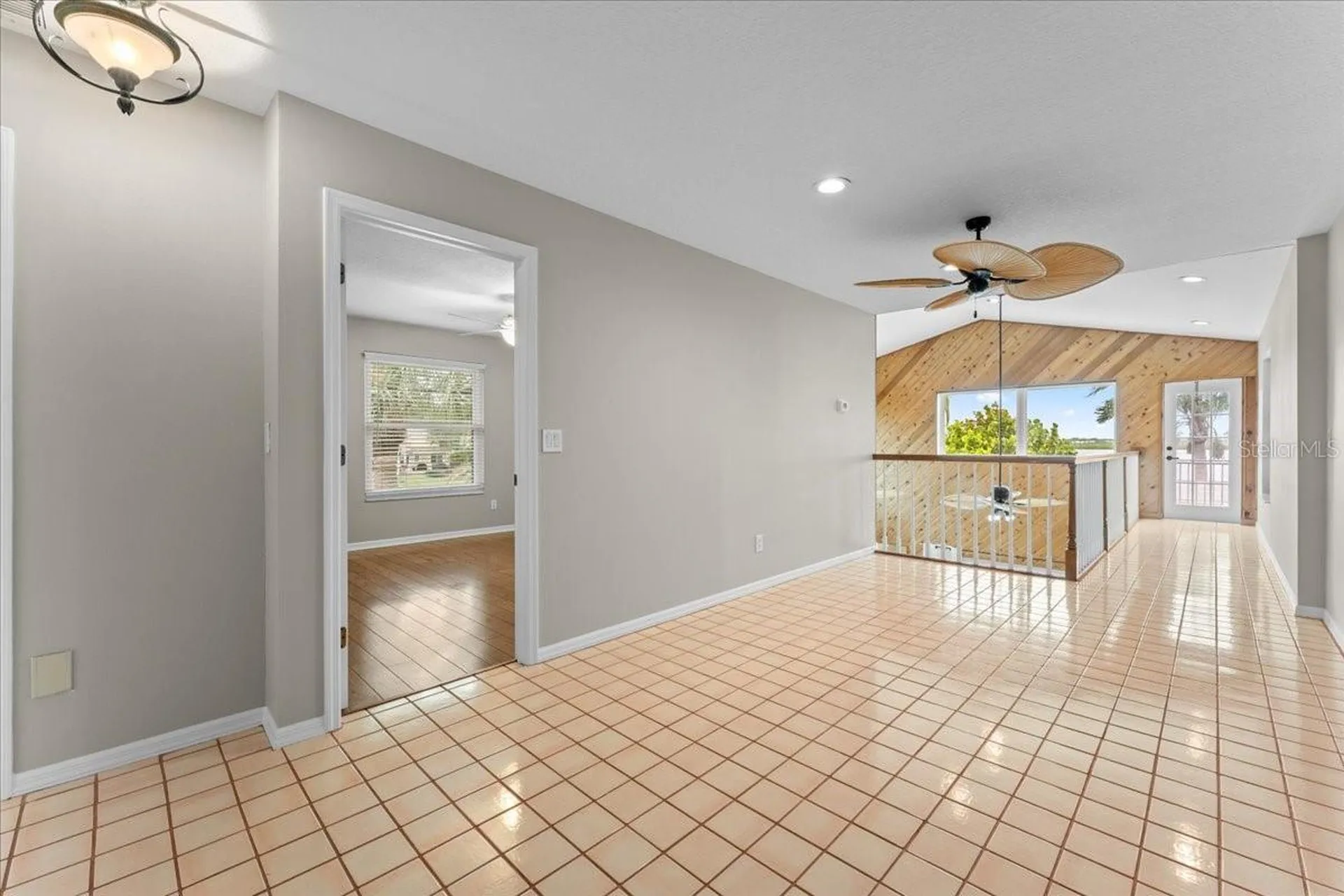 1589 Mary Lane Tarpon Springs FL 34689