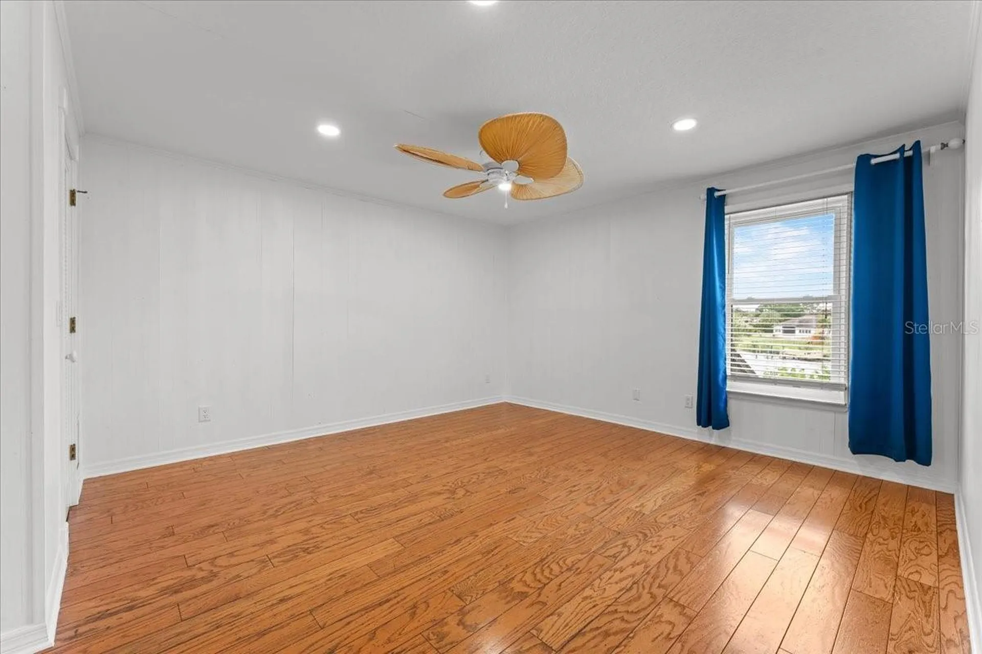 1589 Mary Lane Tarpon Springs FL 34689