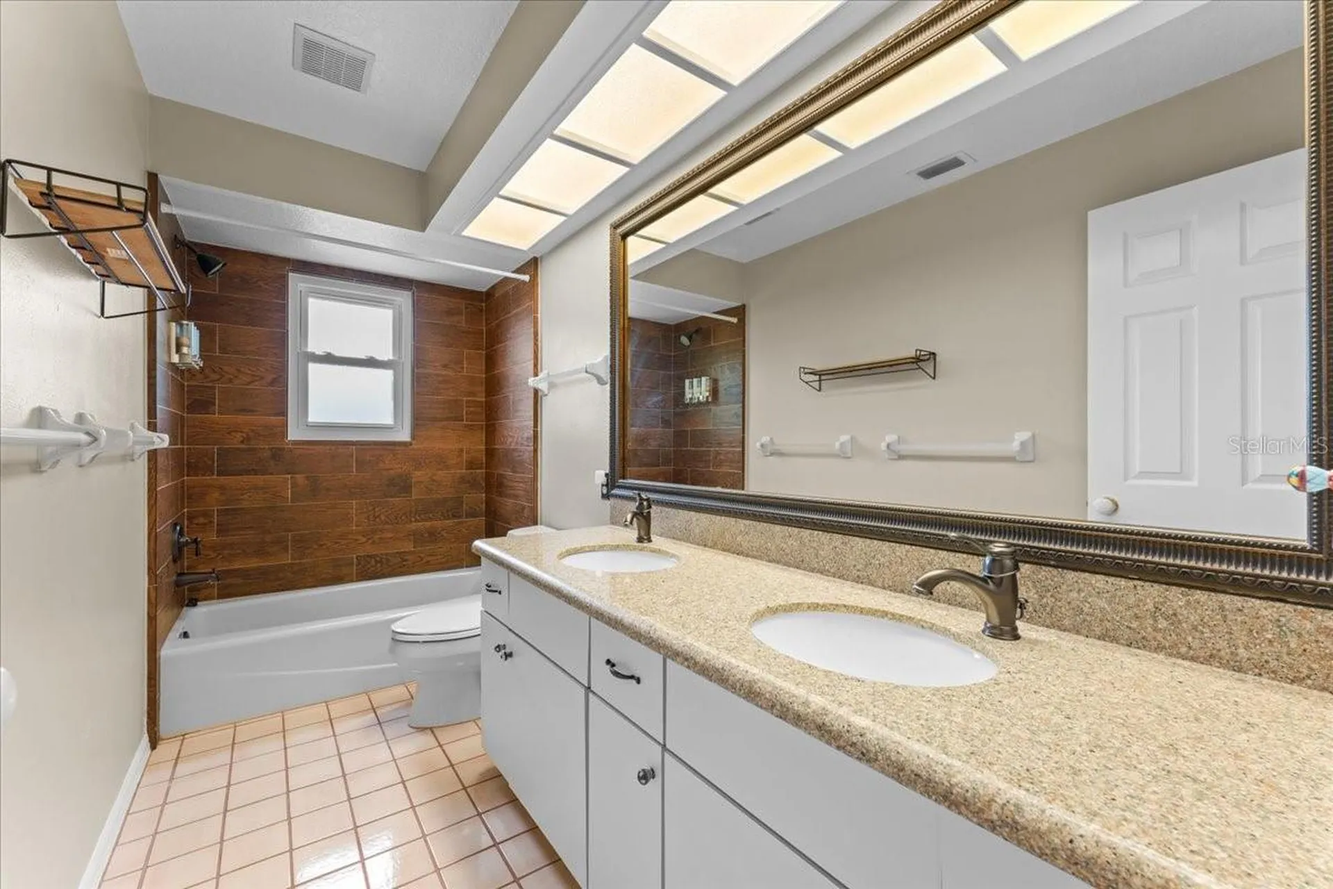 1589 Mary Lane Tarpon Springs FL 34689