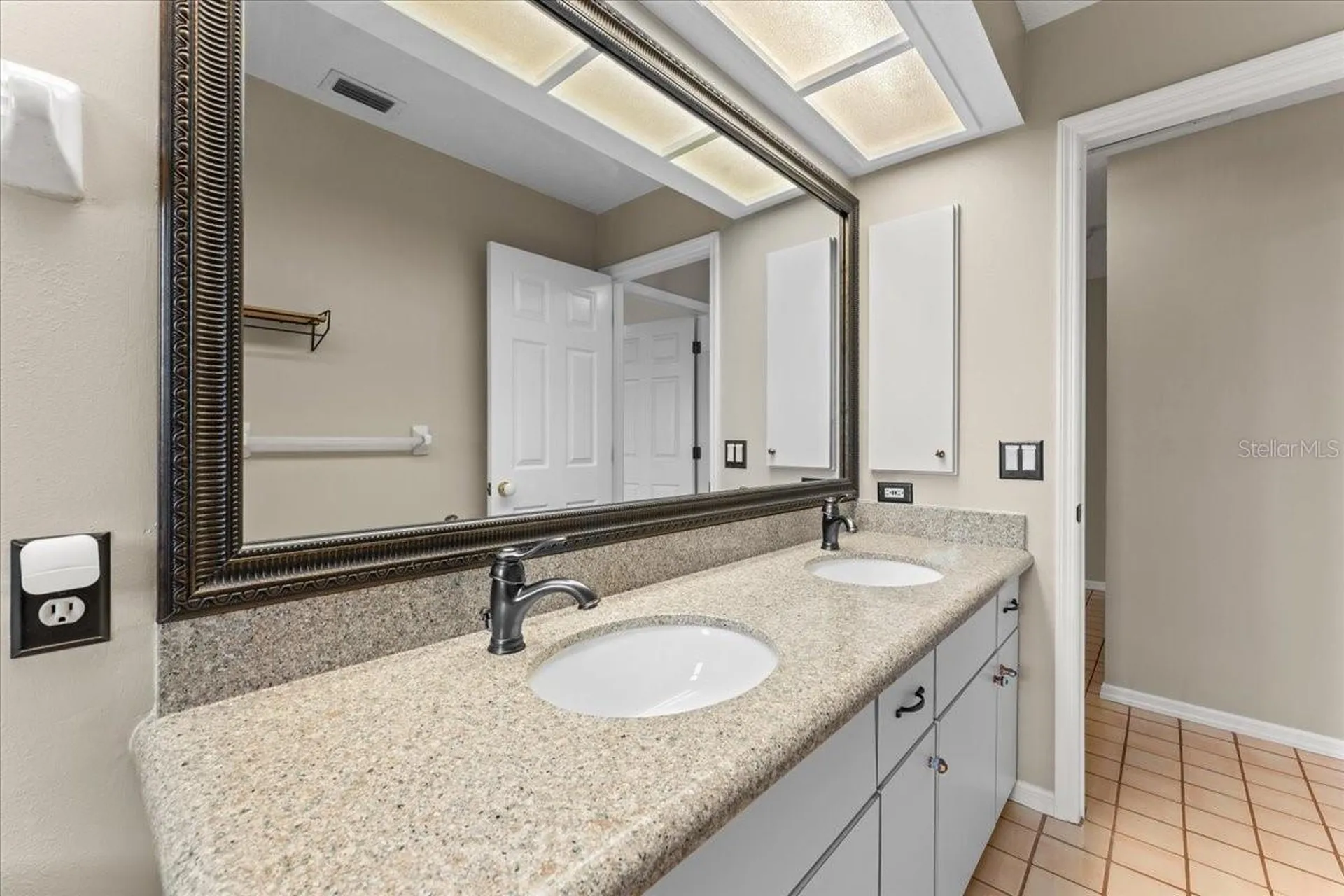 1589 Mary Lane Tarpon Springs FL 34689