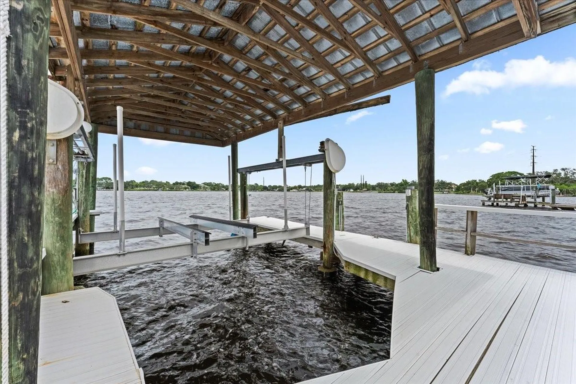 1589 Mary Lane Tarpon Springs FL 34689