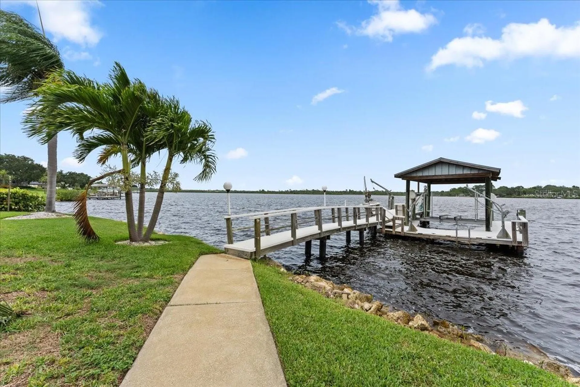 1589 Mary Lane Tarpon Springs FL 34689