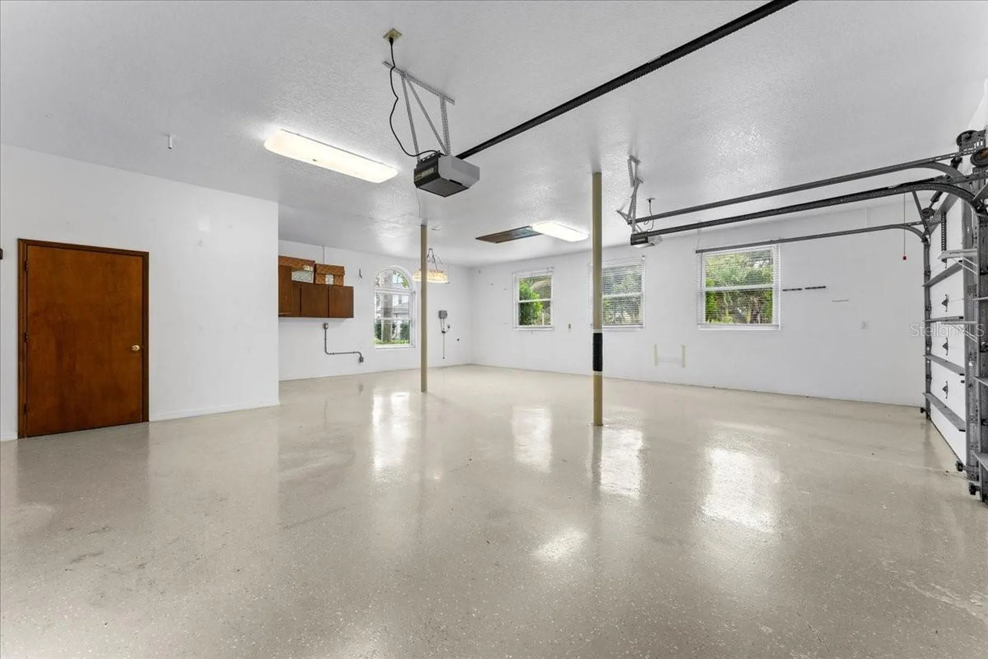 1589 Mary Lane Tarpon Springs FL 34689