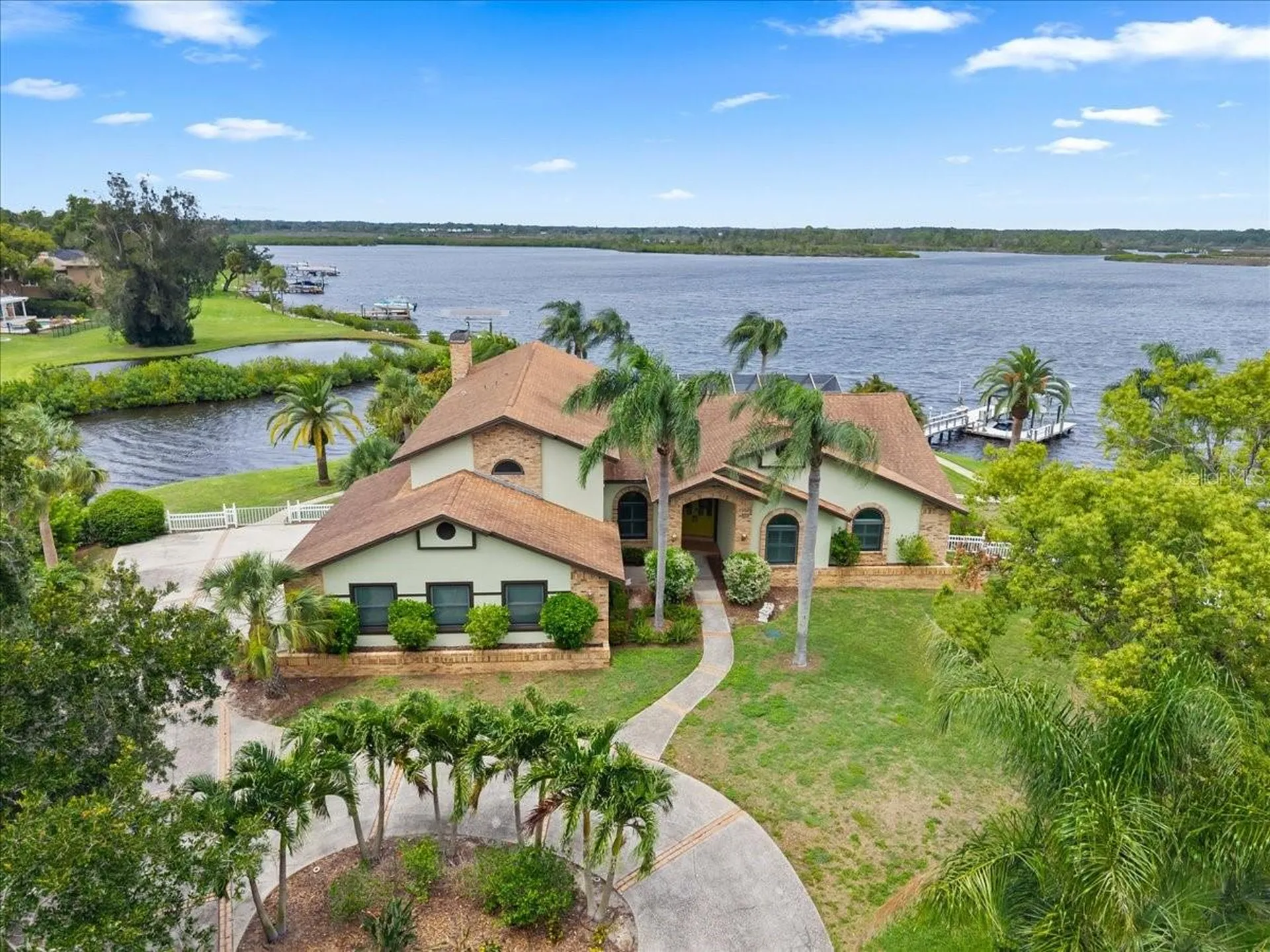 1589 Mary Lane Tarpon Springs FL 34689