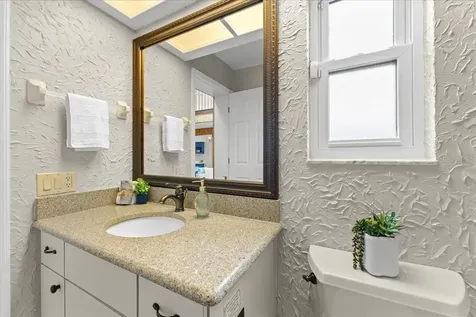 1589 Mary Lane Tarpon Springs FL 34689