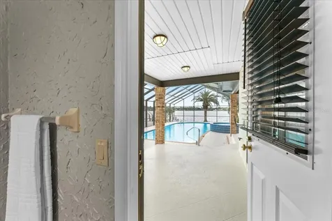 1589 Mary Lane Tarpon Springs FL 34689