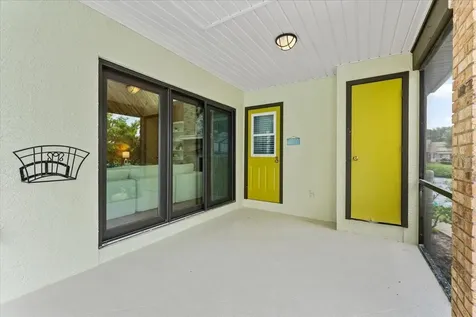 1589 Mary Lane Tarpon Springs FL 34689