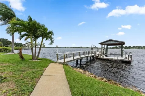 1589 Mary Lane Tarpon Springs FL 34689