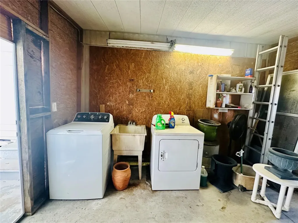 147 Maui Drive Palmetto FL 34221