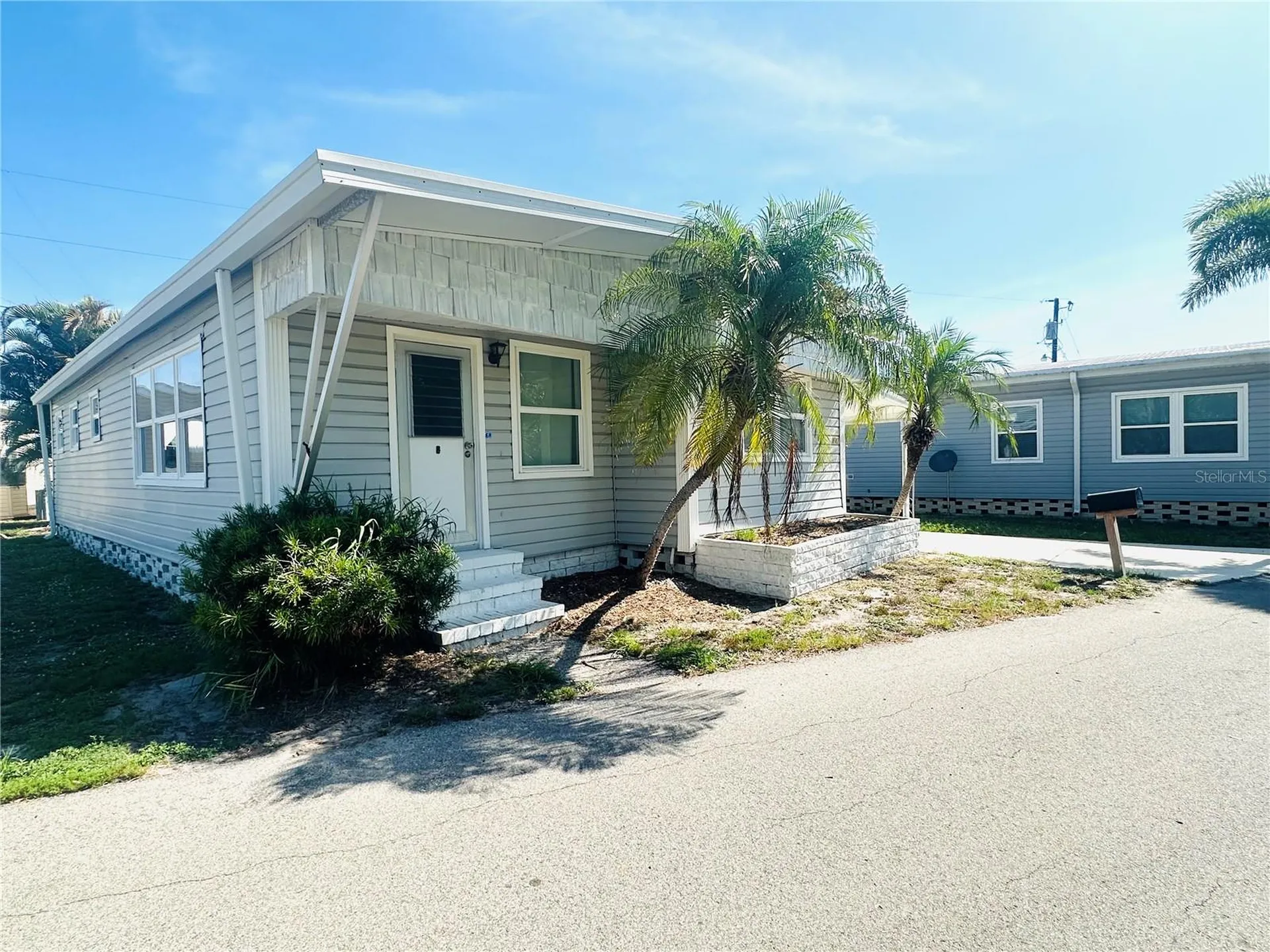 147 Maui Drive Palmetto FL 34221