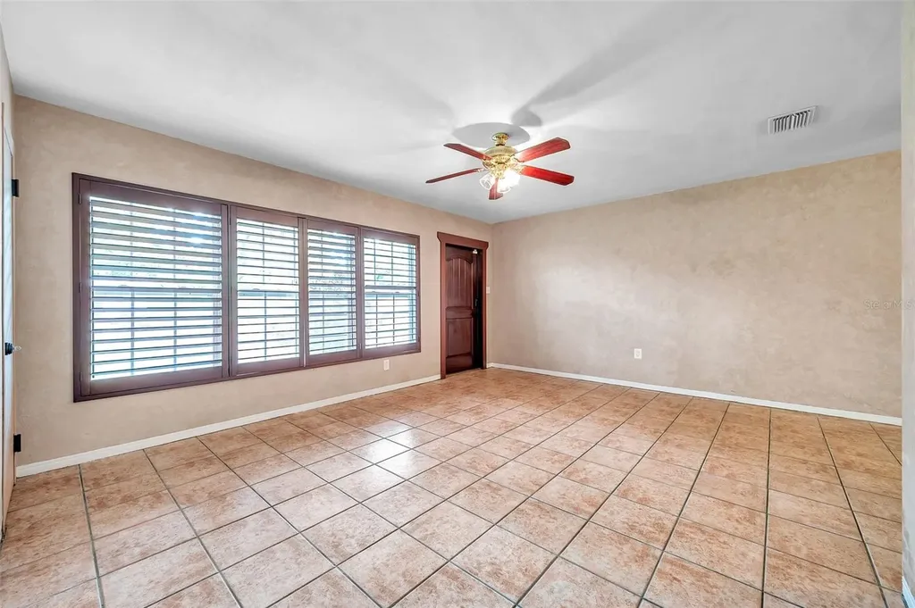 7555 19th Avenue N St Petersburg FL 33710