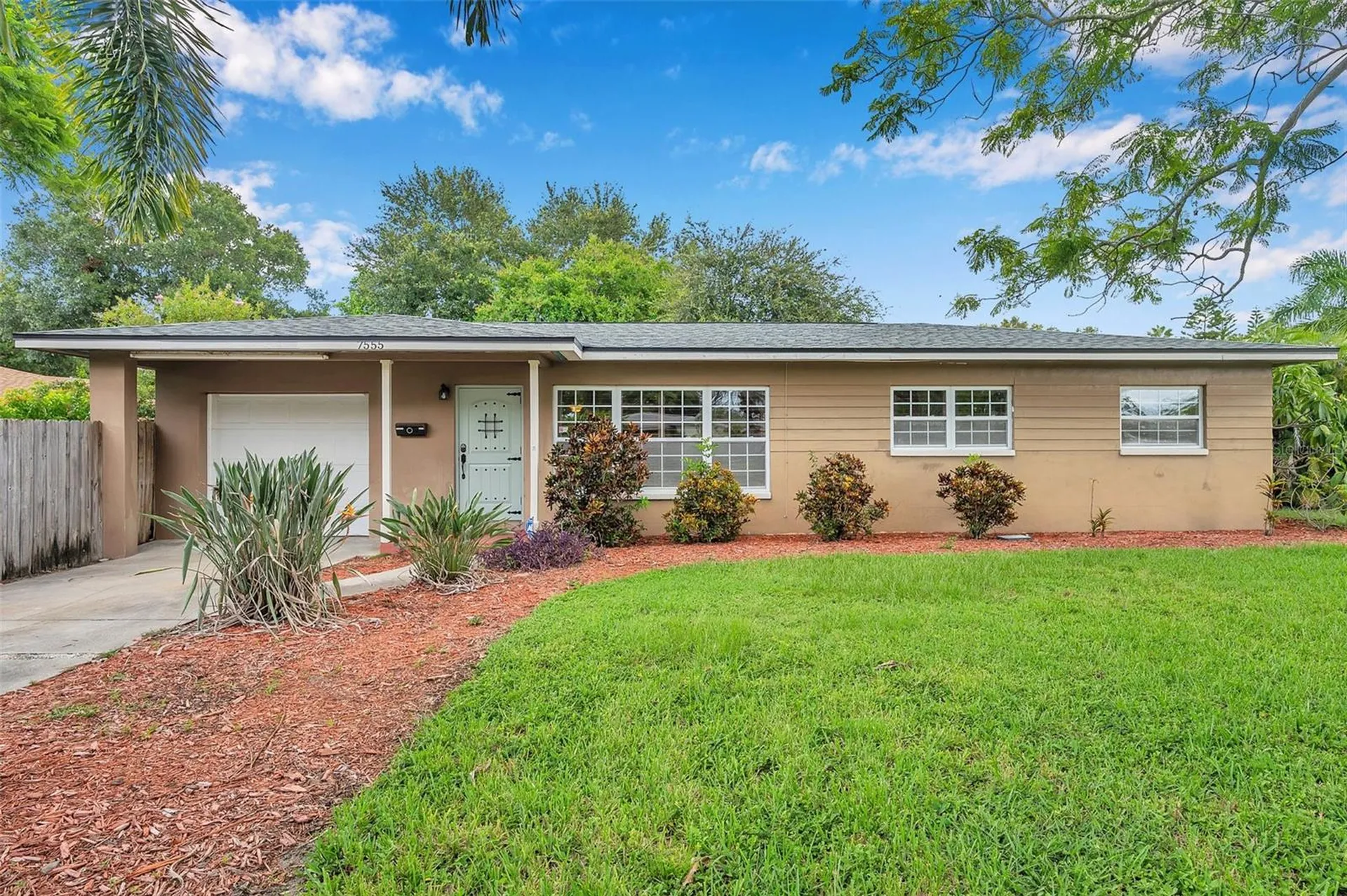 7555 19th Avenue N St Petersburg FL 33710