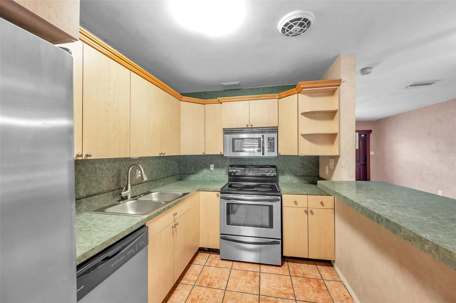 7555 19th Avenue N St Petersburg FL 33710